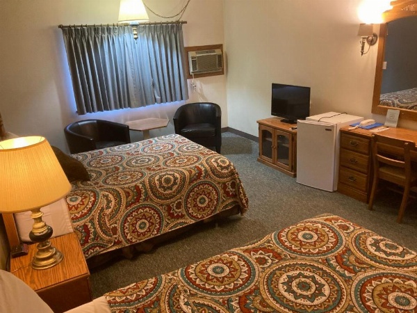 Landmark Motel image 10