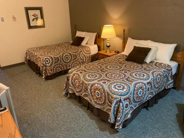 Landmark Motel image 13