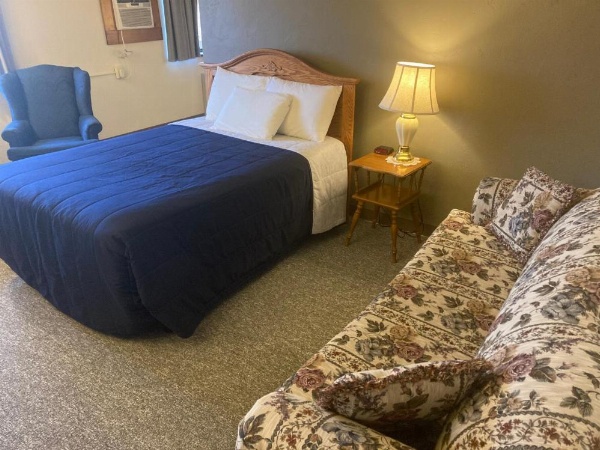 Landmark Motel image 23